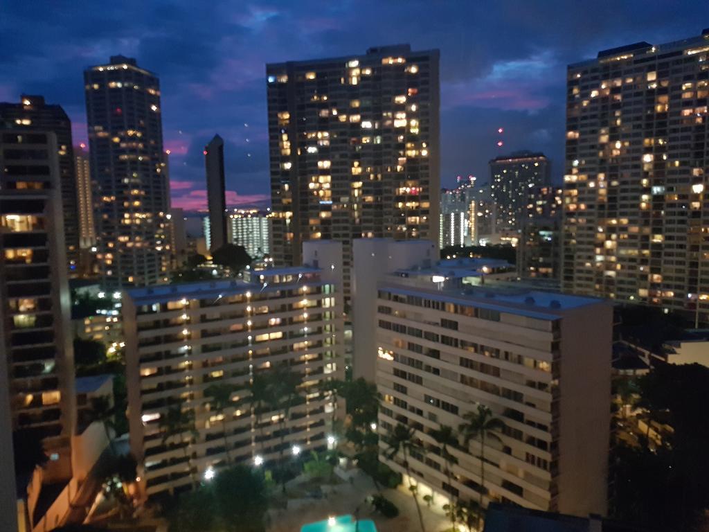 Gem Of Waikiki At Inn On The Park Honolulu Exteriér fotografie